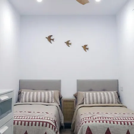Apartamento Coqueto En La Carihuela *